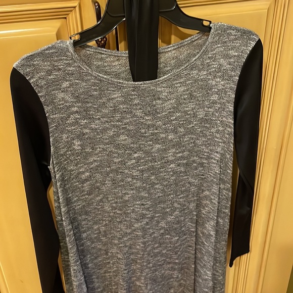 Ladies dress size Small - Picture 2 of 3